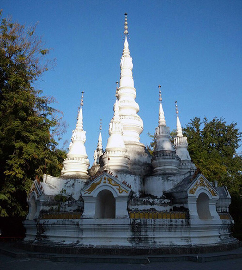 1688715425308882.jpg 1688715425308882.jpg